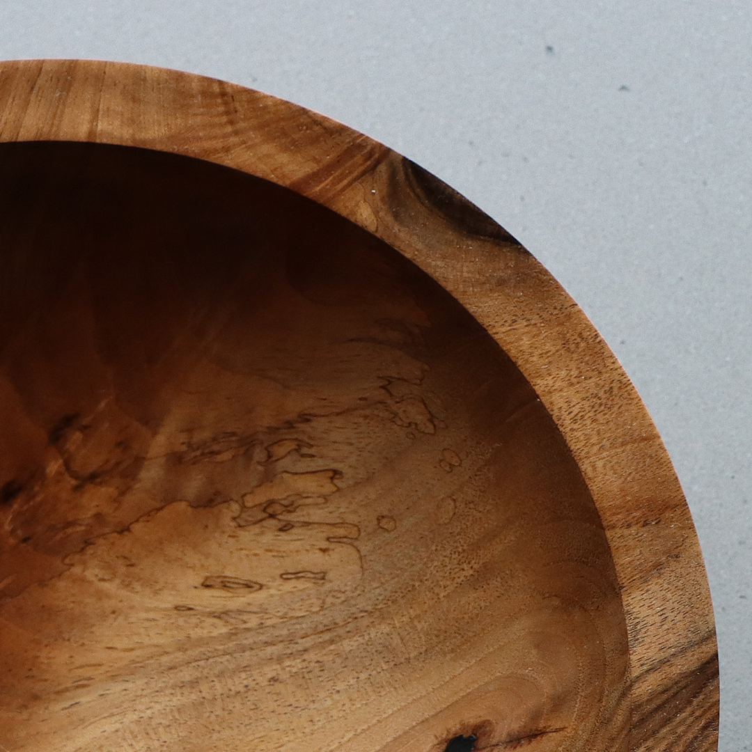 WALNUT - Turned Bowl