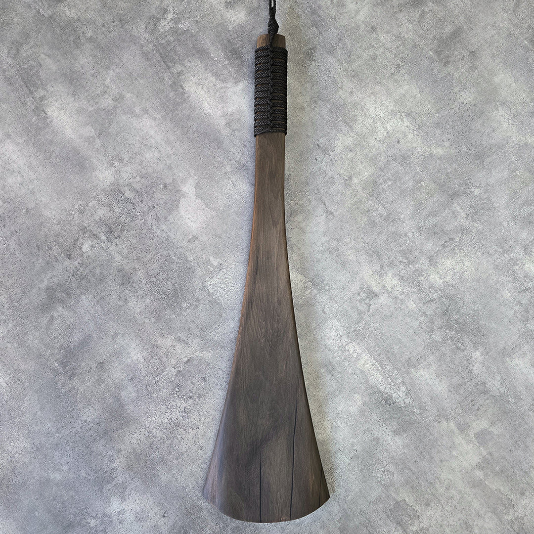 LARGE HOE - River Rimu