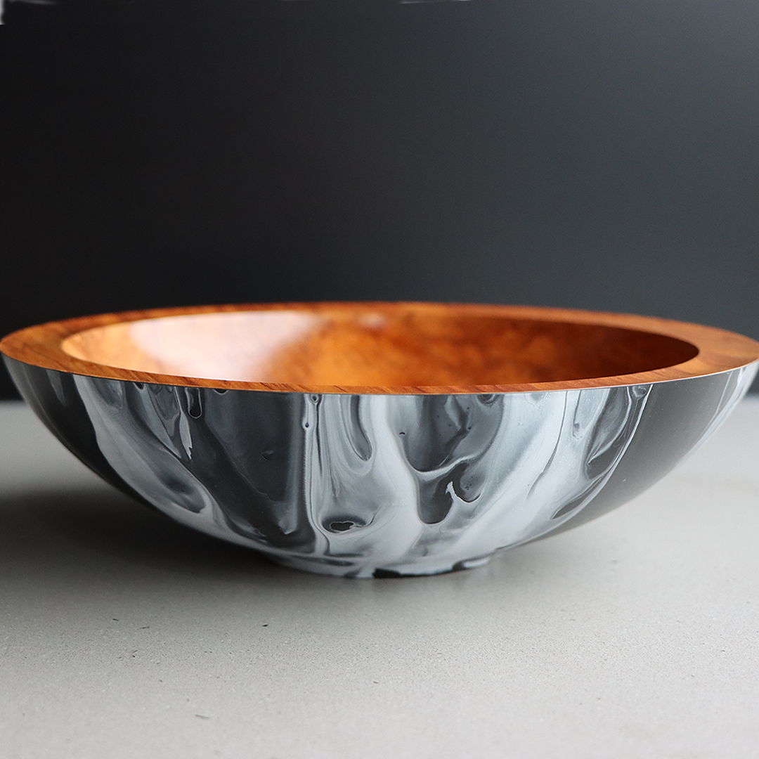 Black & White Bowl - Rimu