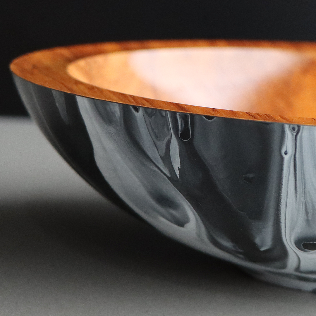 Black & White Bowl - Rimu